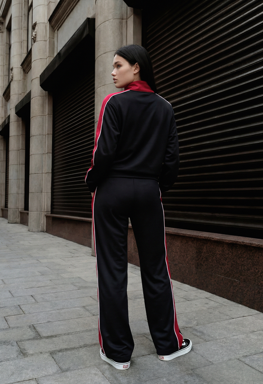 Dres Staff st zip red & black