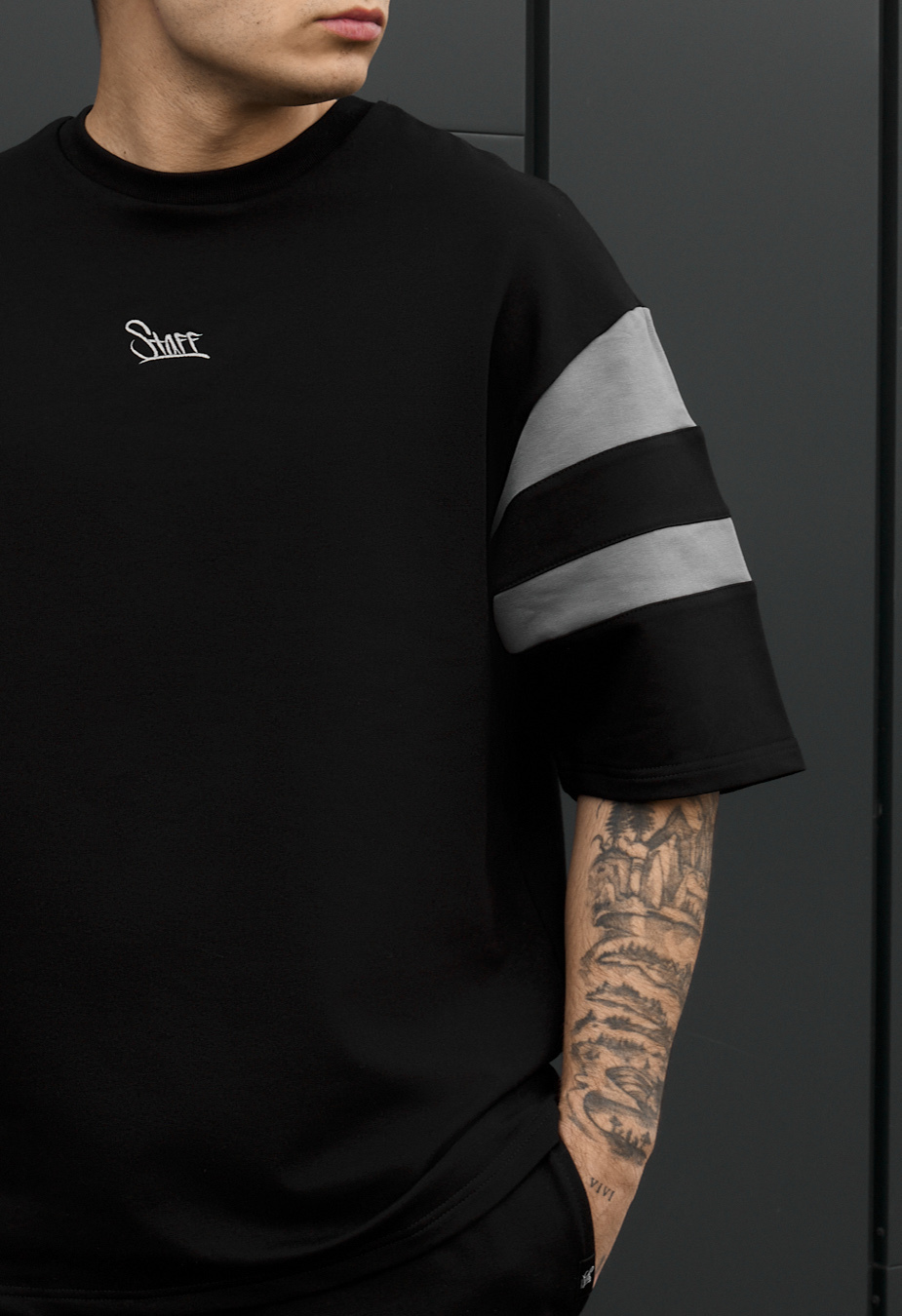 KOmplet koszulka + spodenki Staff ran logo black & gray oversize