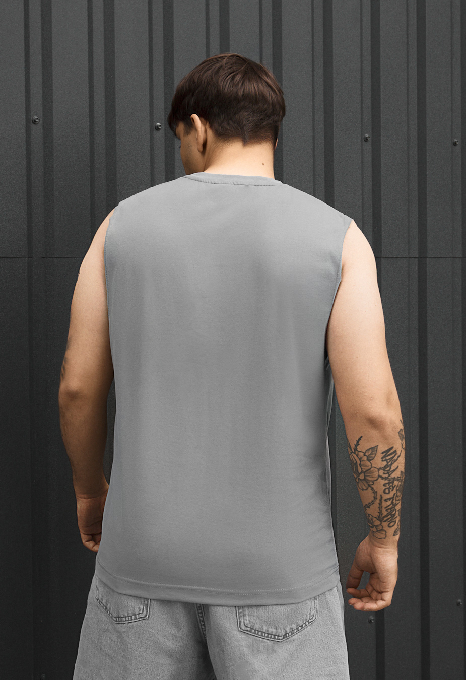 Top Staff gray