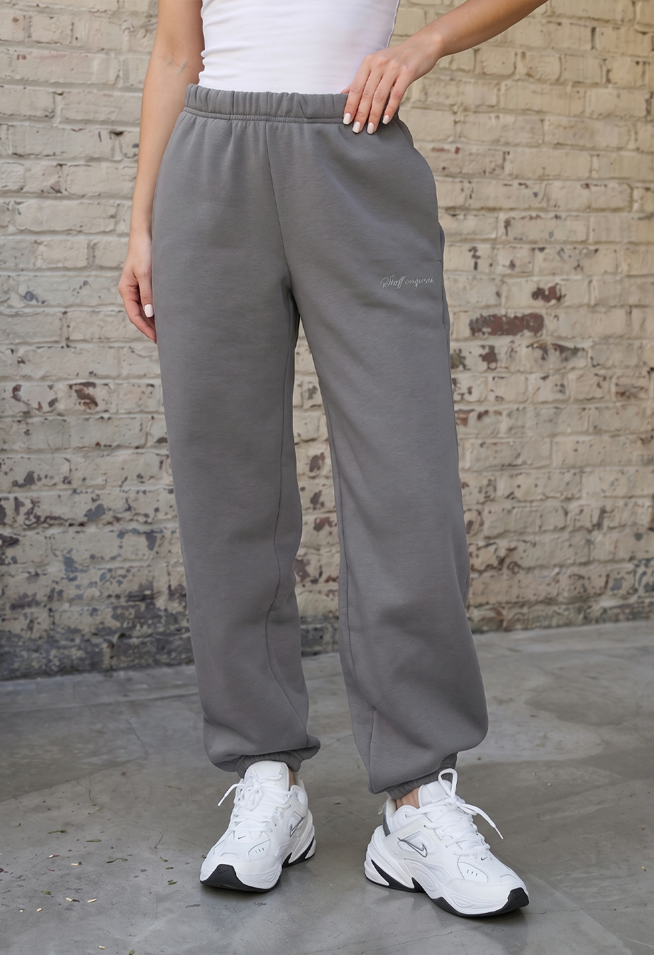 Spodnie dresowe Staff ki gray logo fleece