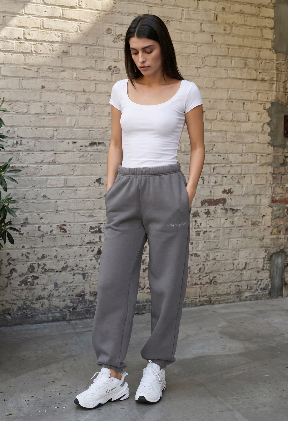 Spodnie dresowe Staff ki gray logo fleece