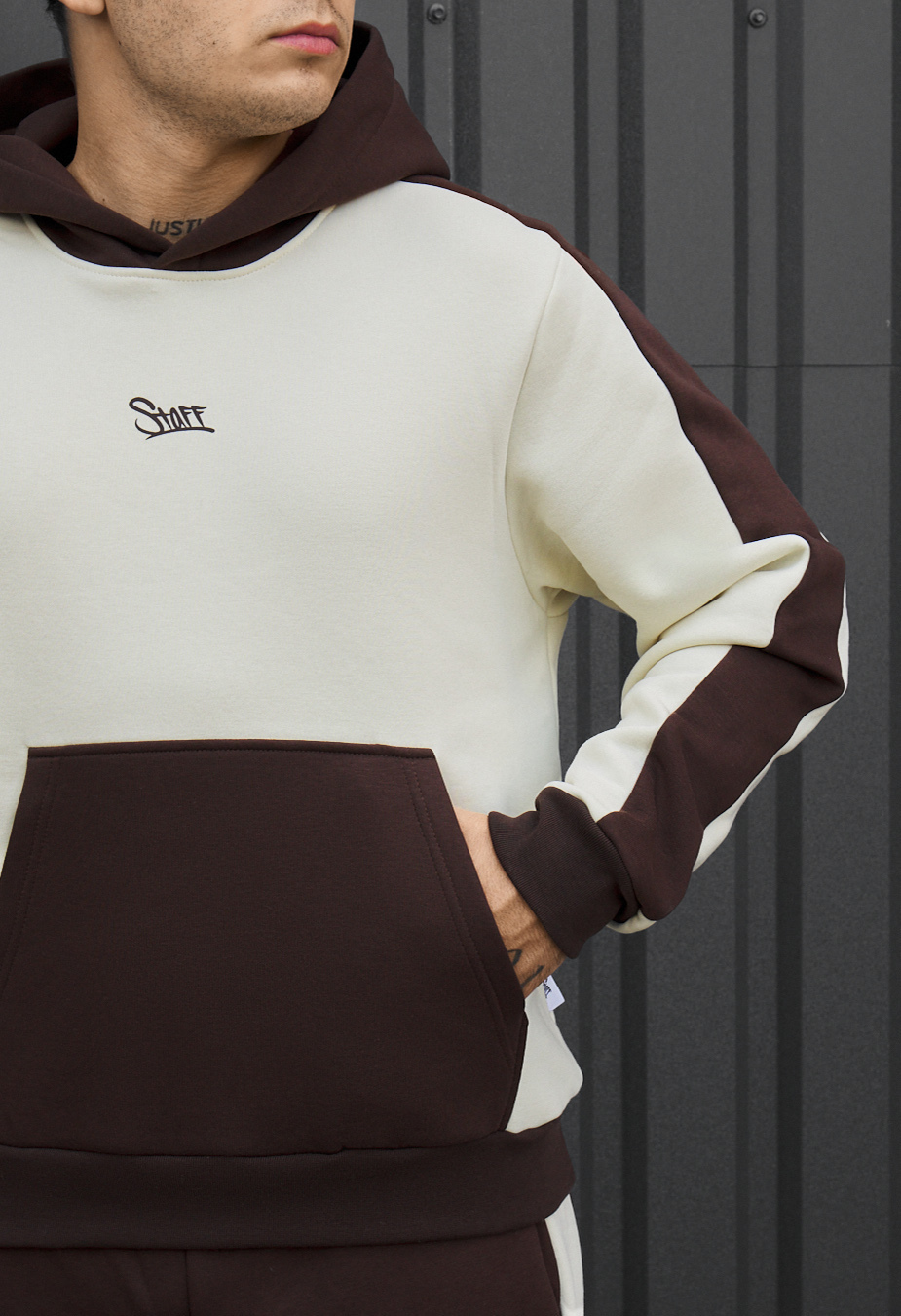 Dres Staff cor dark brown & milk fleece