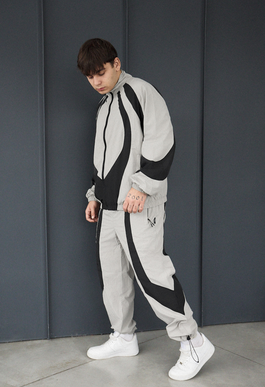 Dres Staff dia zip black & light gray oversize