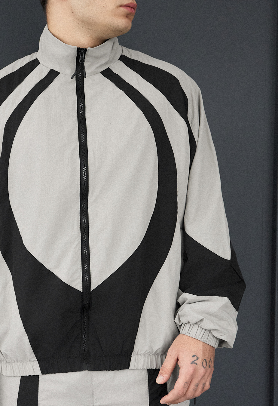 Dres Staff dia zip black & light gray oversize