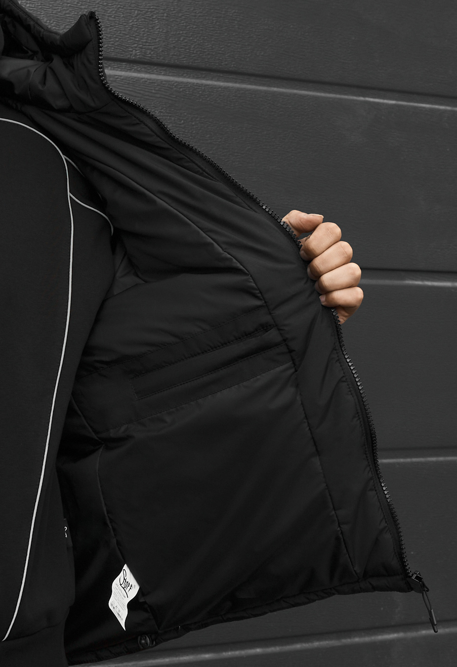 Kurtka Staff os logo black