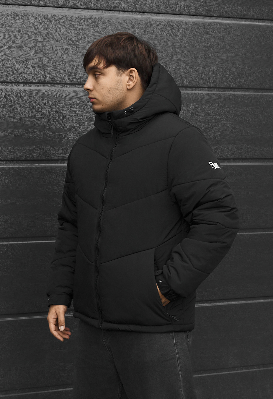 Kurtka Staff os logo black