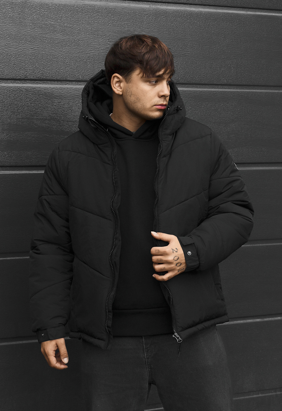 Kurtka Staff os logo black