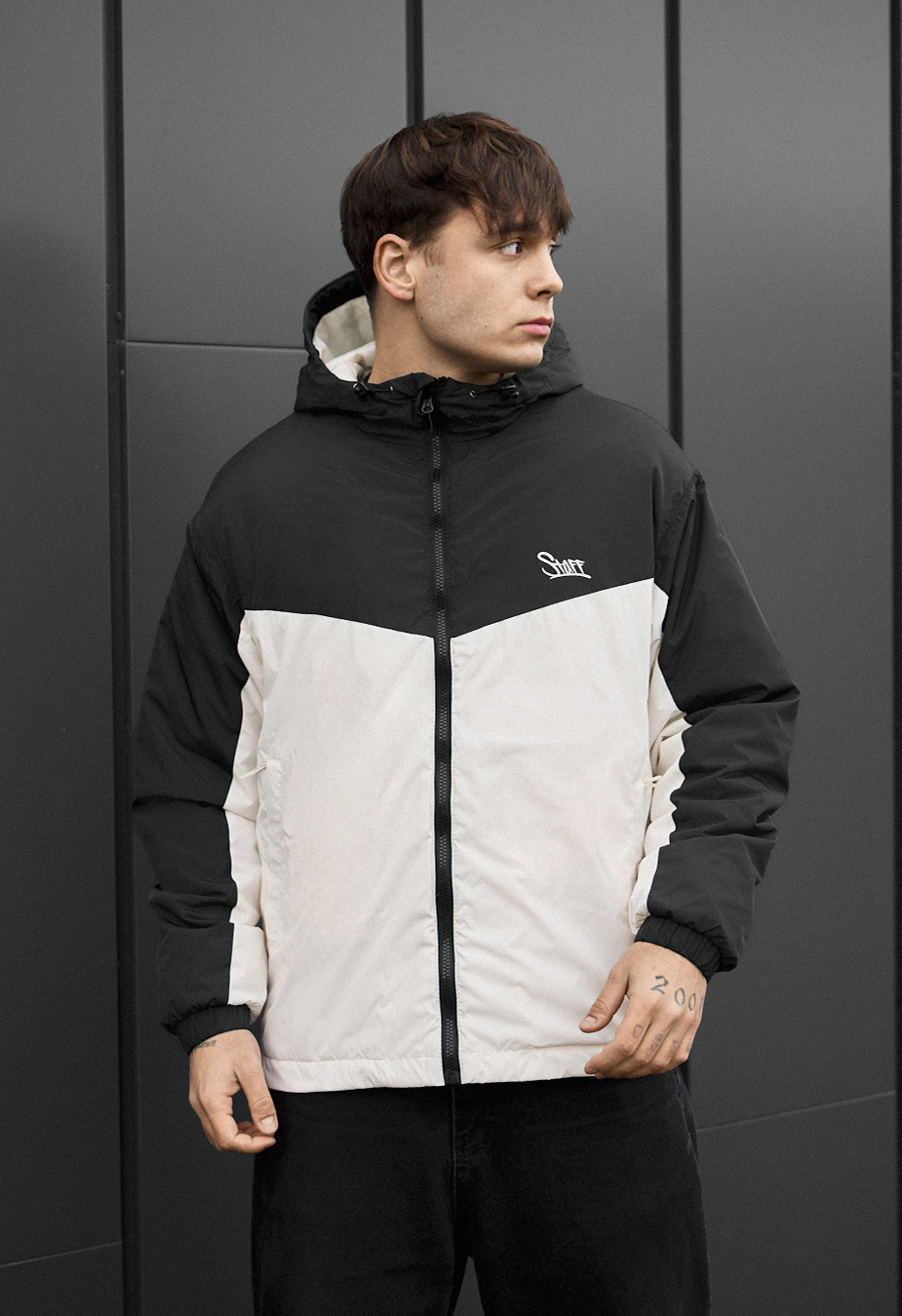 Kurtka przejściowa Staff jax black & milk