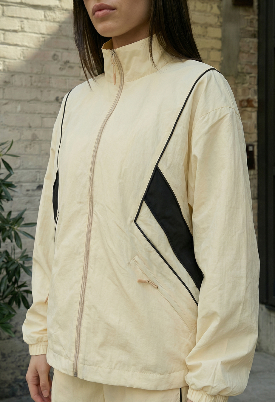 Dres Staff re milk reflective oversize