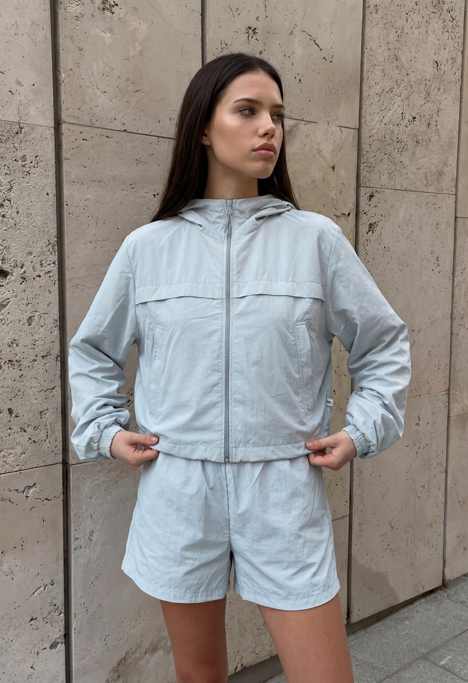 Komplet wiatrówka + spodenki Staff lio light gray