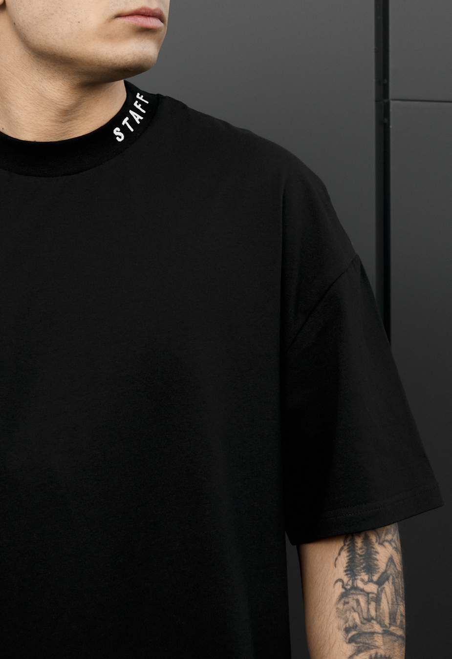 Koszulka Staff logo neck black oversize
