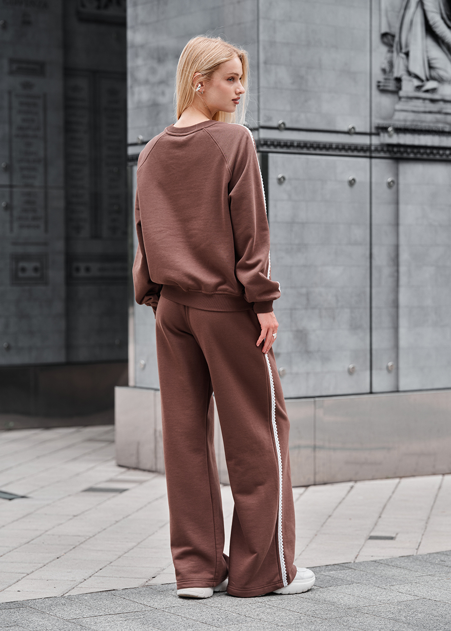 Dres Staff sel brown oversize