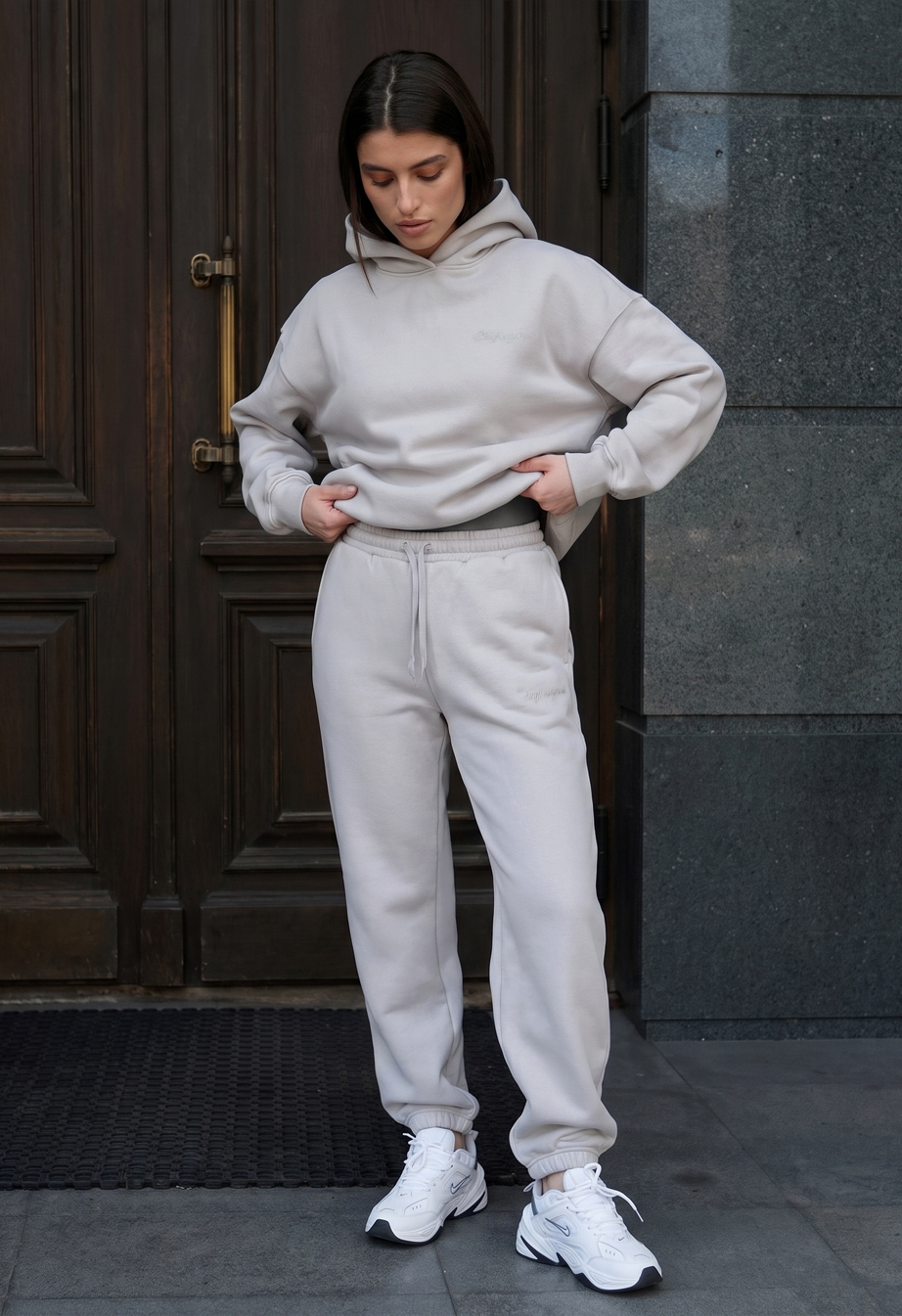 Dres Staff logo light gray oversize fleece