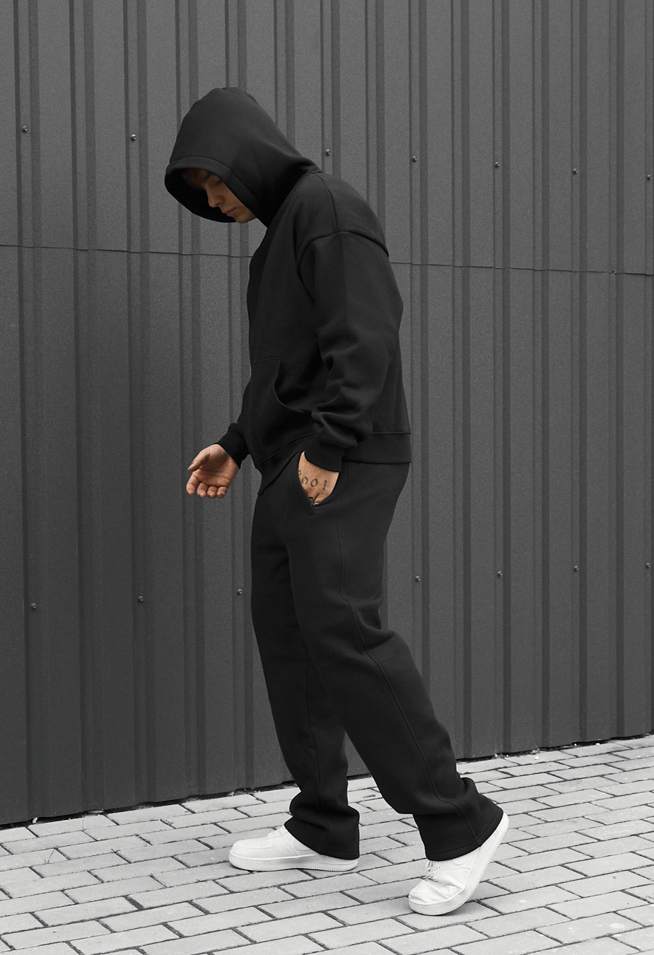 Dres Staff ik black oversize fleece