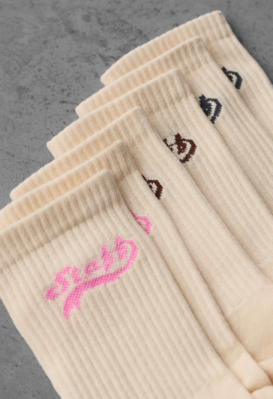 Skarpety damskie Staff beige logo (trzy pary)