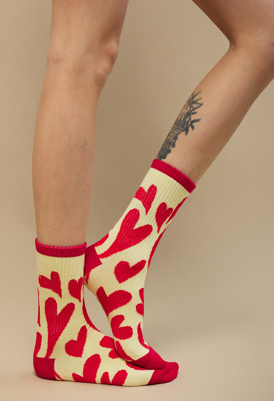 Skarpety Staff red hearts
