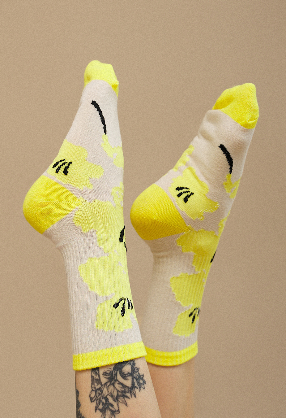 Skarpety Staff yellow flower