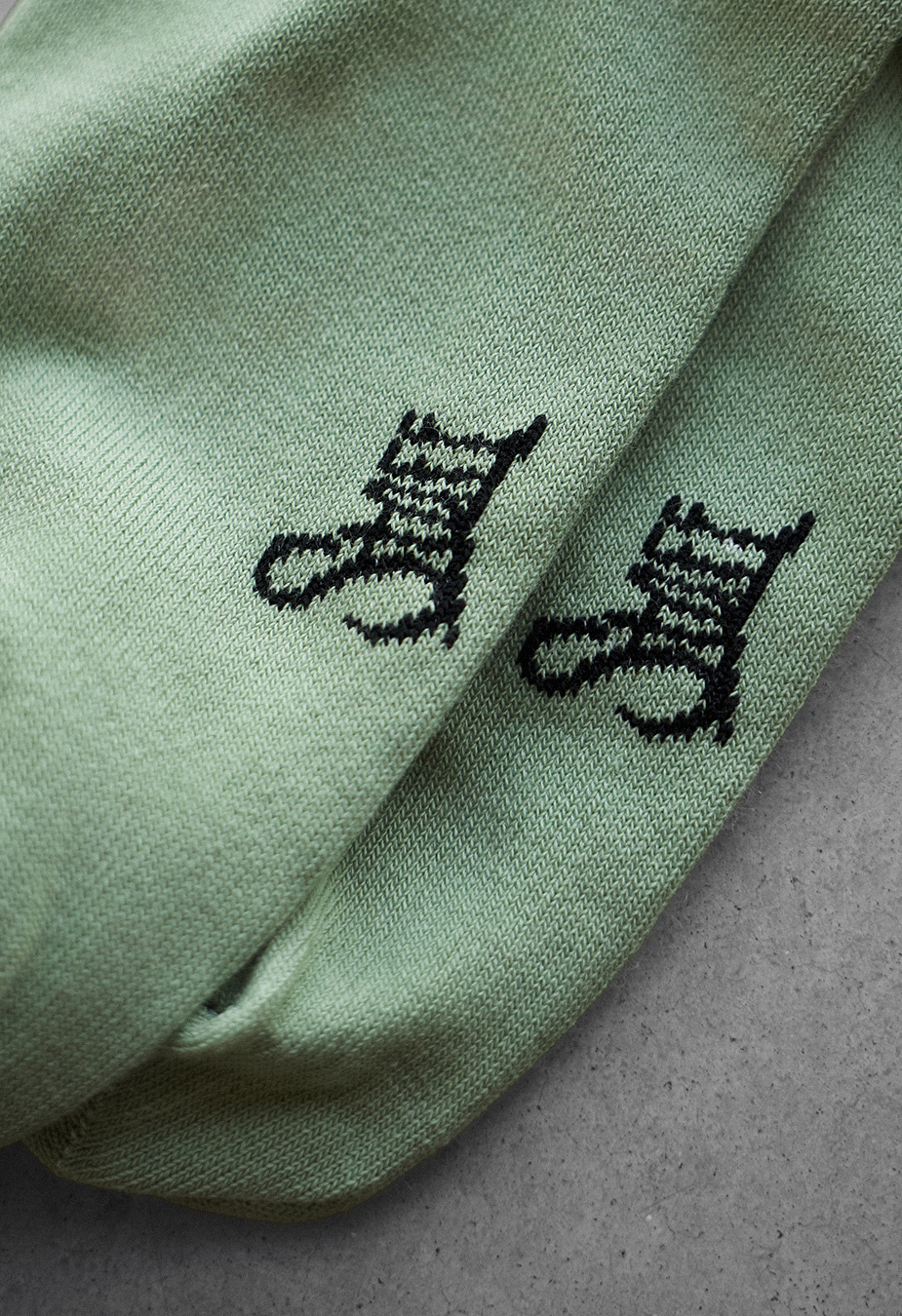 Skarpety Staff green logo