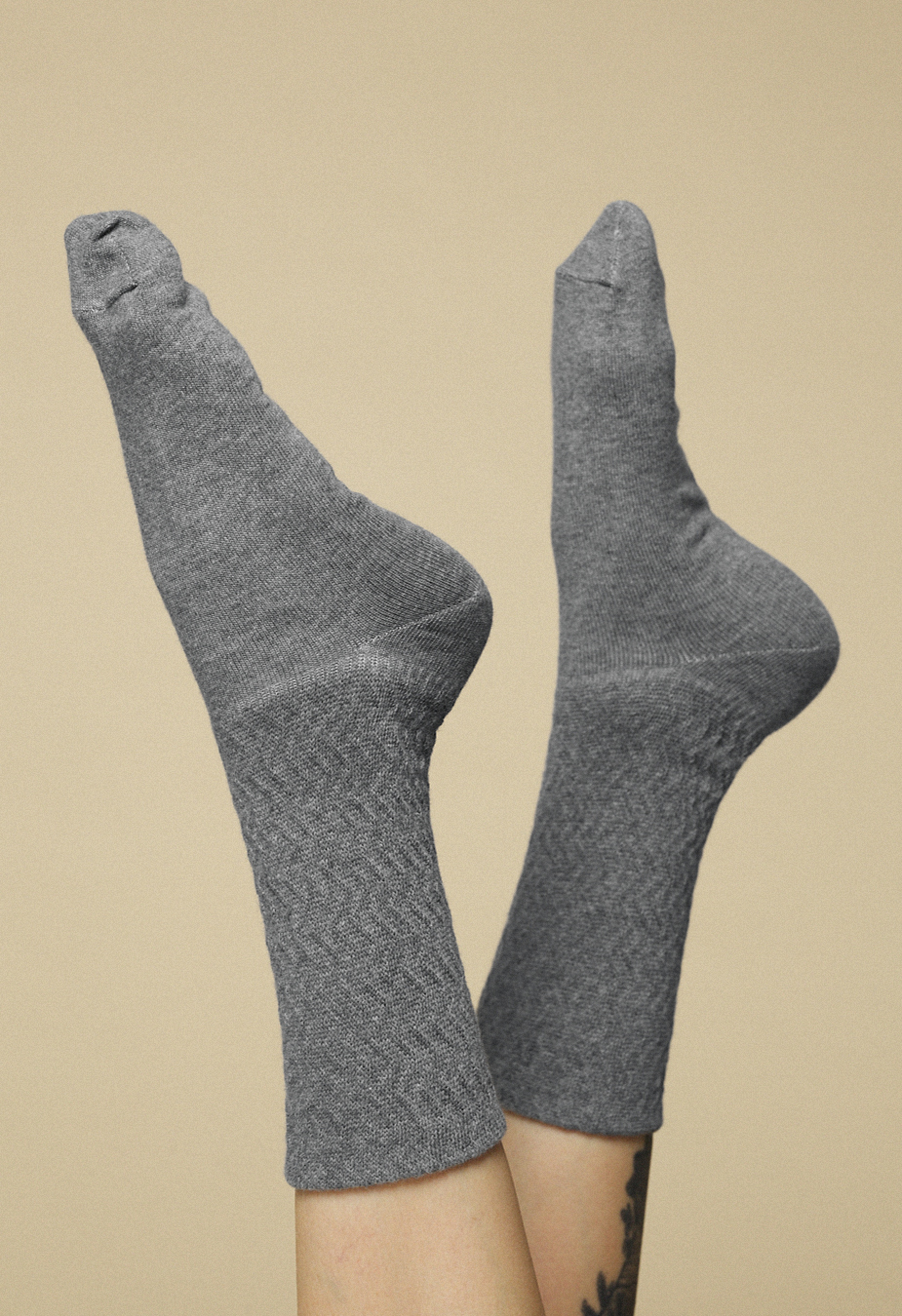 Skarpety Staff gray logo