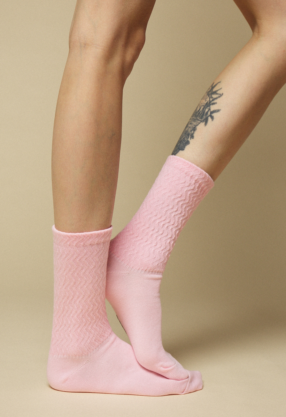 Skarpety Staff pink logo