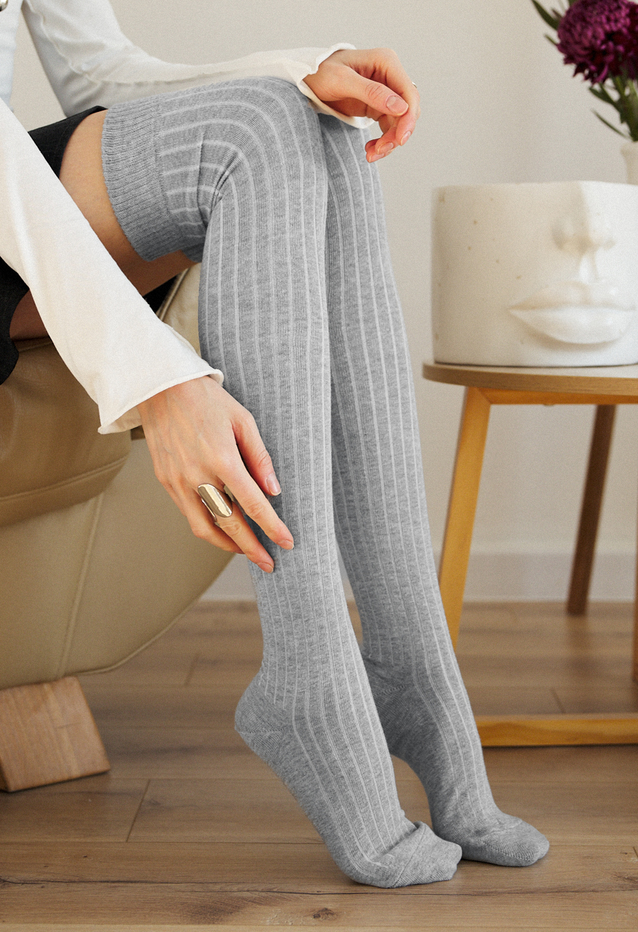 Skarpety Staff light gray logo