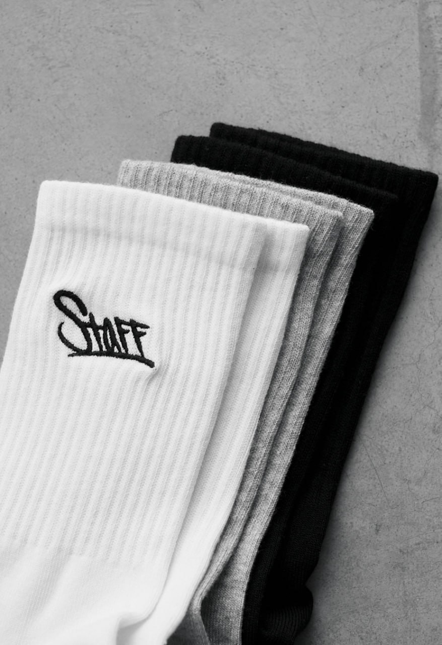 Skarpety Staff white/gray/black logo (3 pary) (r.39-42)