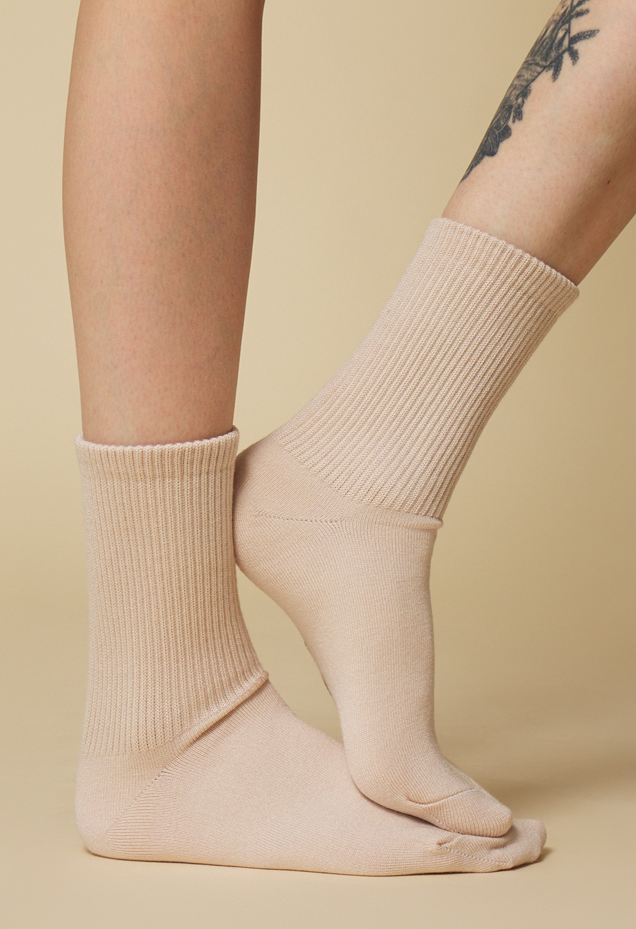 Skarpety Staff beige logo (trzy pary) (r.36-38)