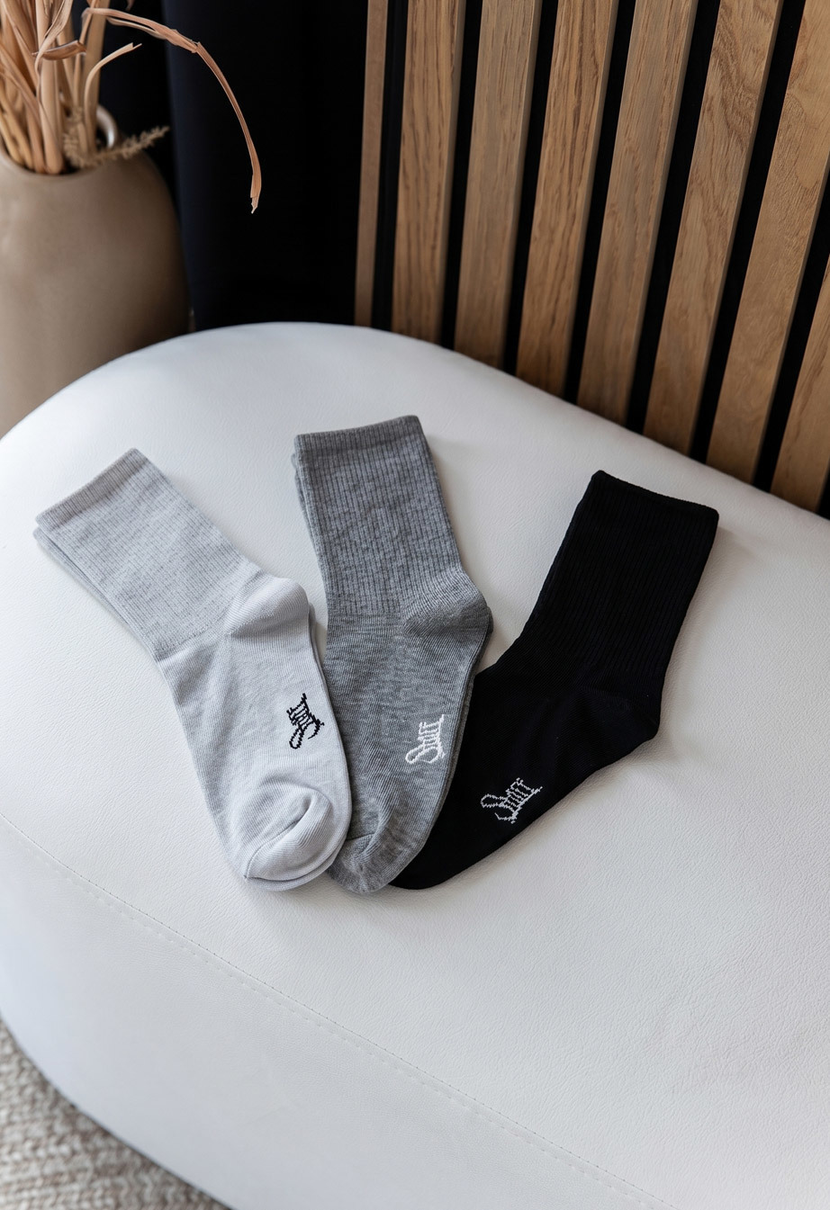 Skarpety Staff light gray/gray/black logo (trzy pary) (r.36-38)