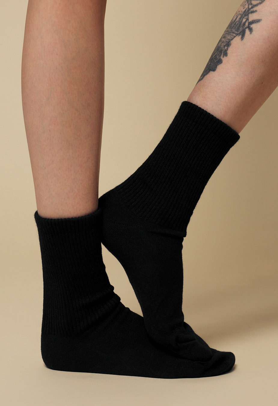 Skarpety Staff light gray/gray/black logo (trzy pary) (r.39-41)