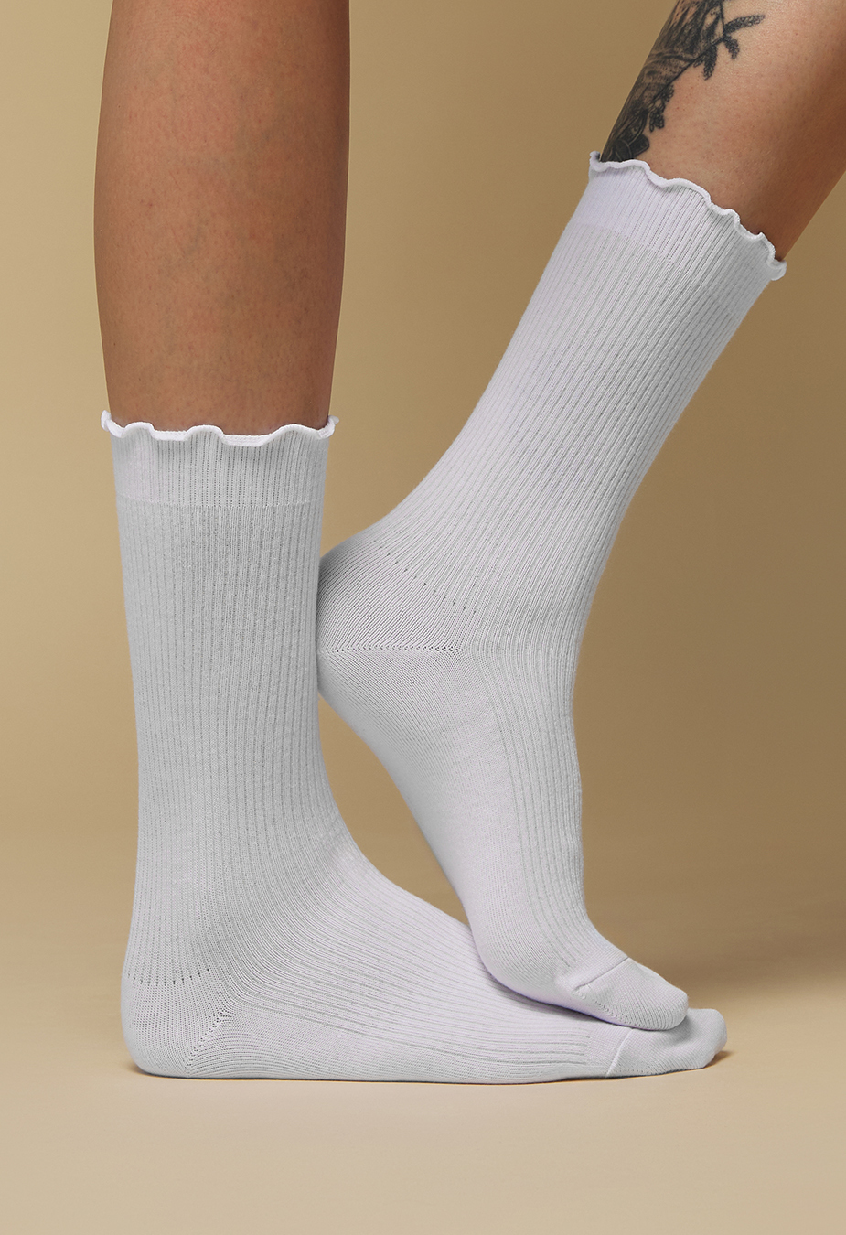 Skarpety Staff white logo (trzy pary) (r.36-40)