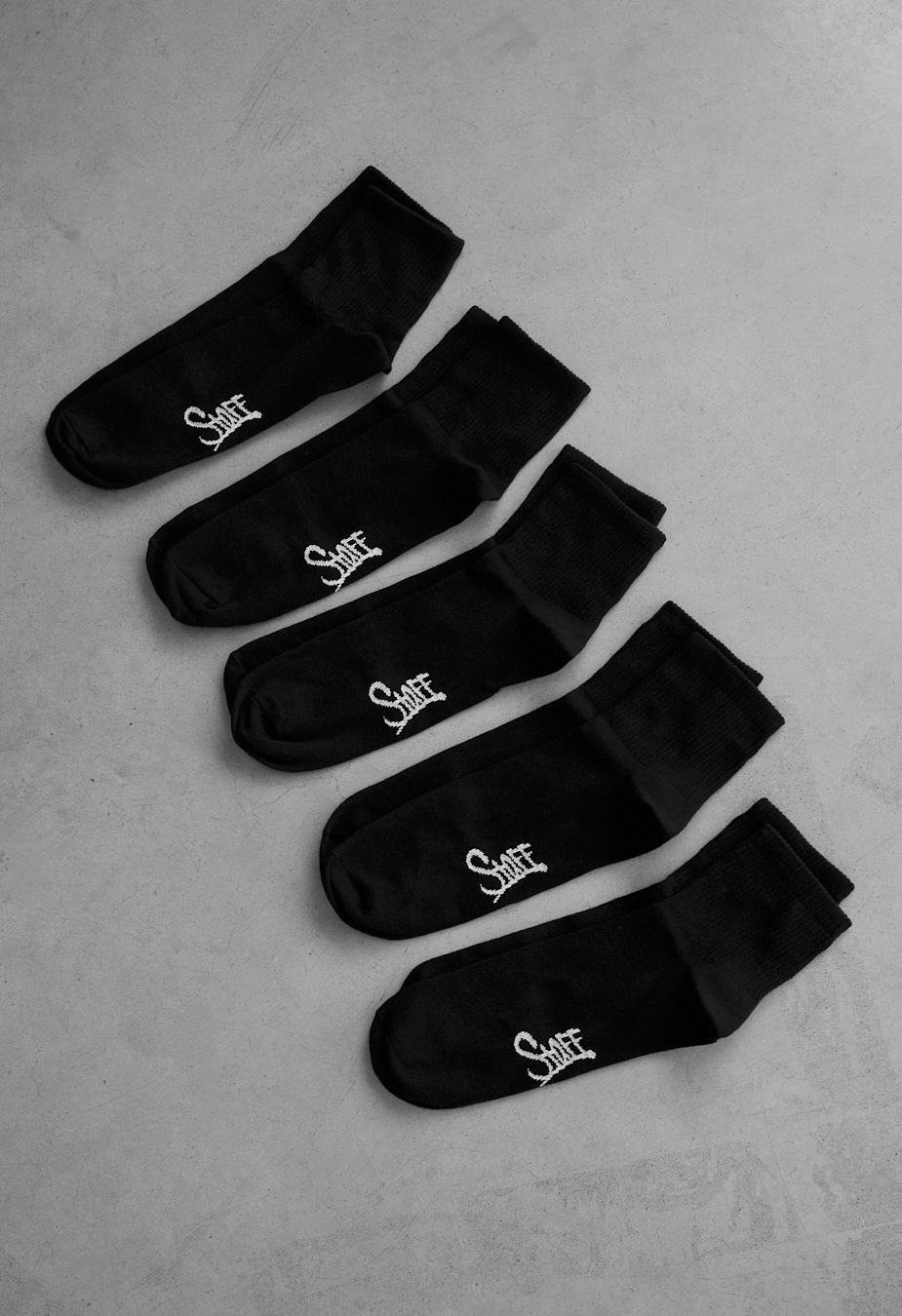 Skarpety Staff black 5 par (r.43-46)